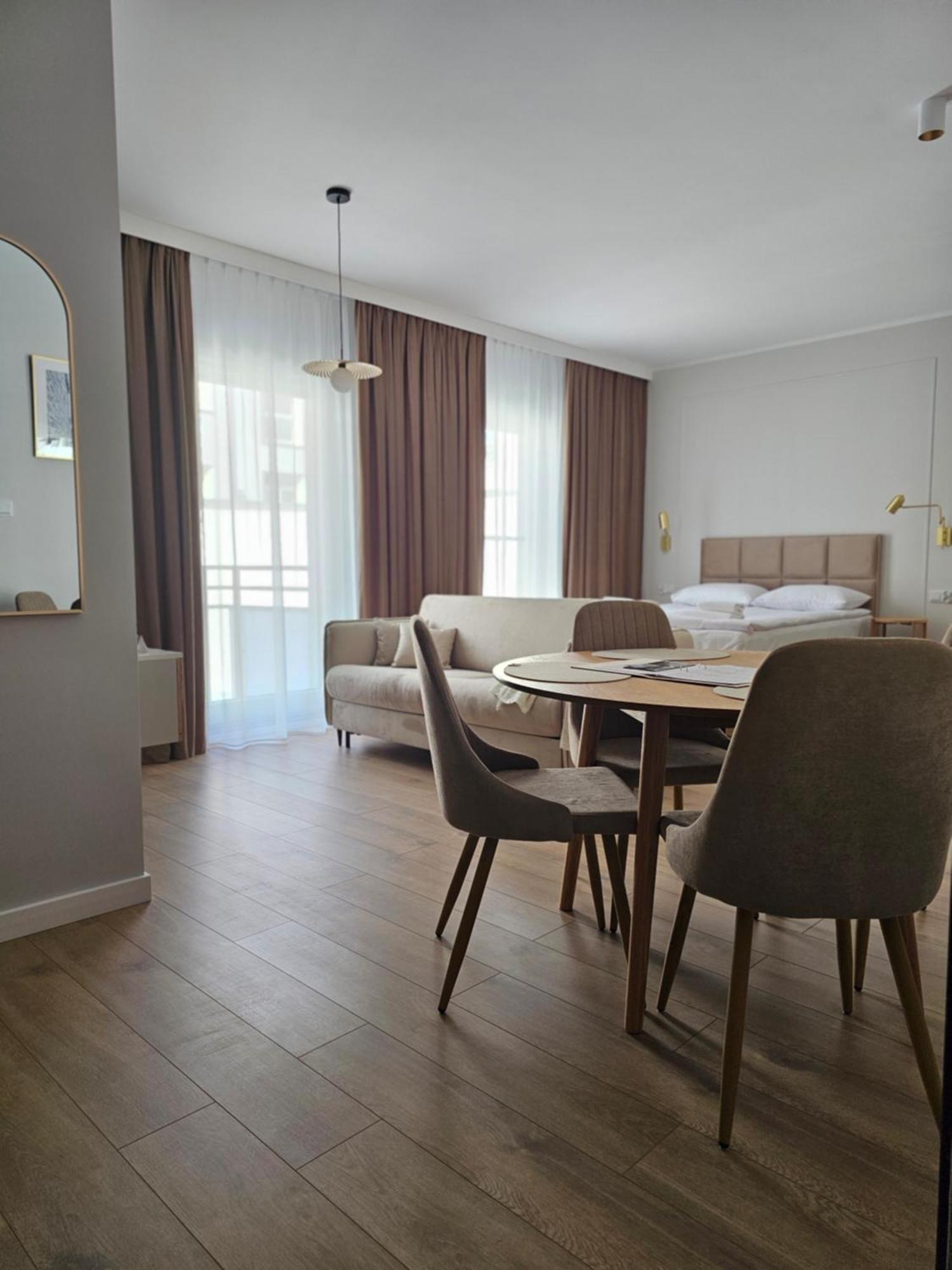Apartamenty Piekarczyk - แอลบลอง ภายนอก รูปภาพ